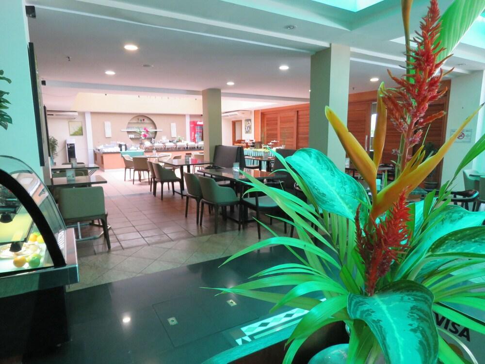 思达酒店 甘榜杰鲁登 外观 照片